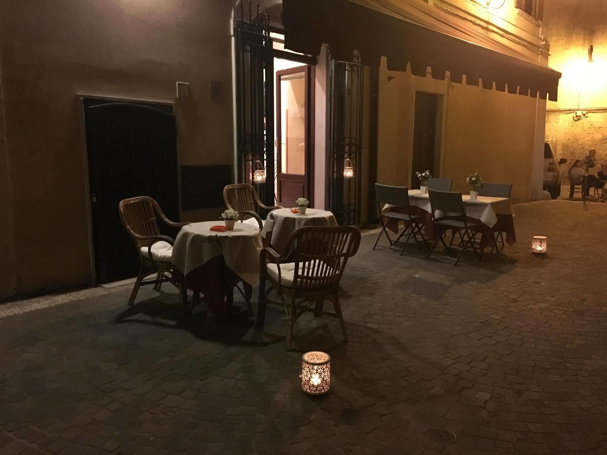 Albergo Ristorante Del Cacciatore Foggia Extérieur photo