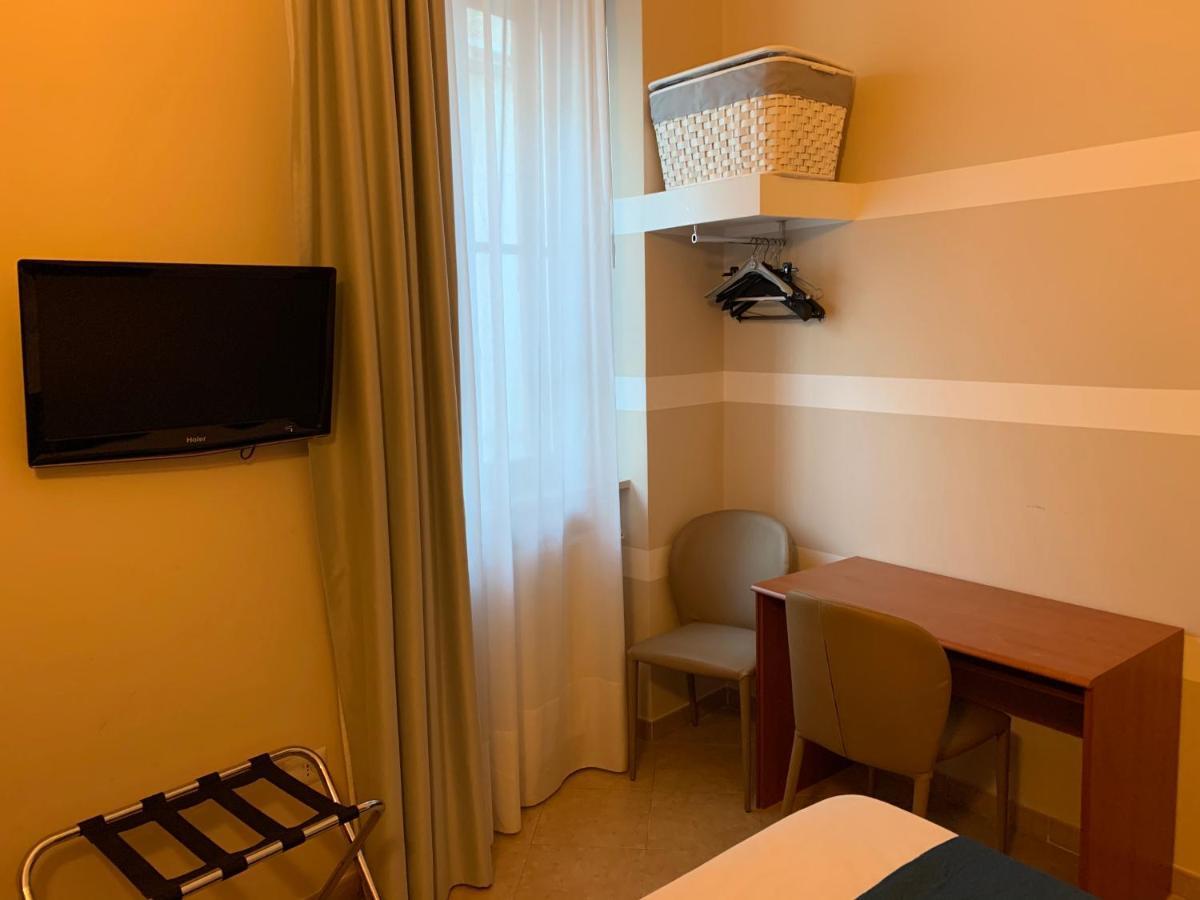 Albergo Ristorante Del Cacciatore Foggia Extérieur photo